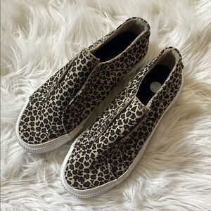 Tommy Bahama Sneaker Cheetah Print Women's Size 8